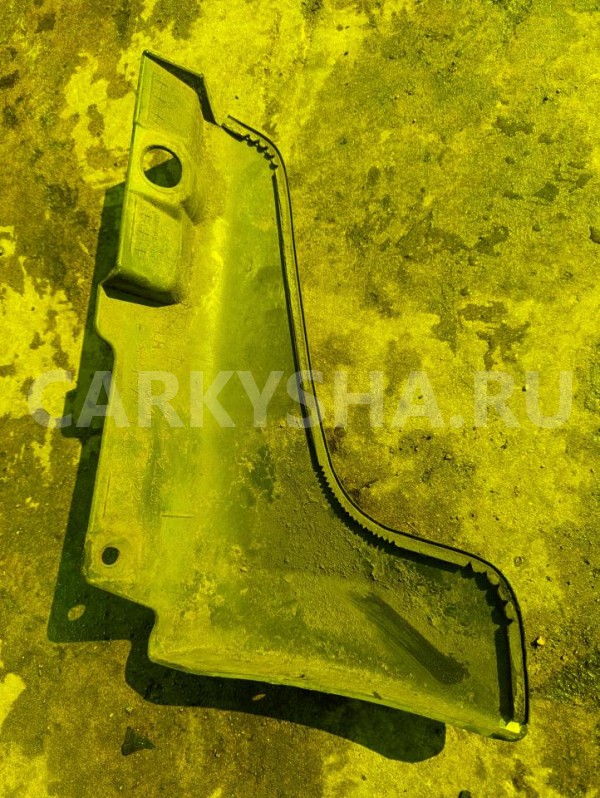 Накладка на бампер Toyota Vitz 